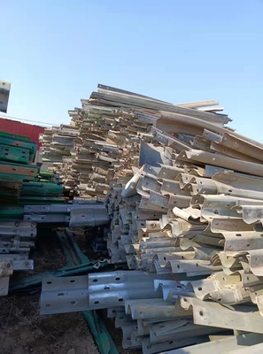 辽宁常年高价回收新旧护栏板